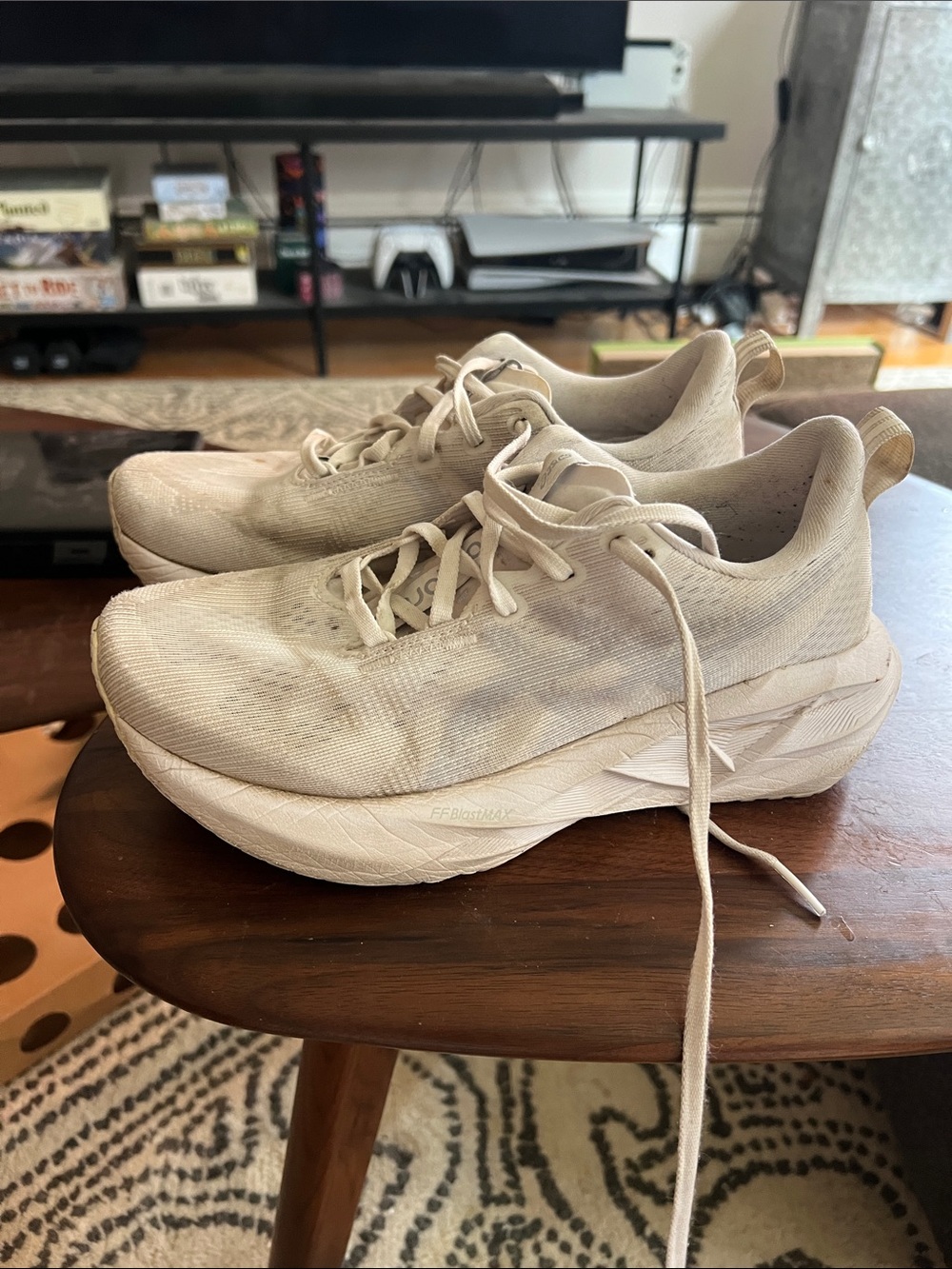 ASICS novablast 5 white 7